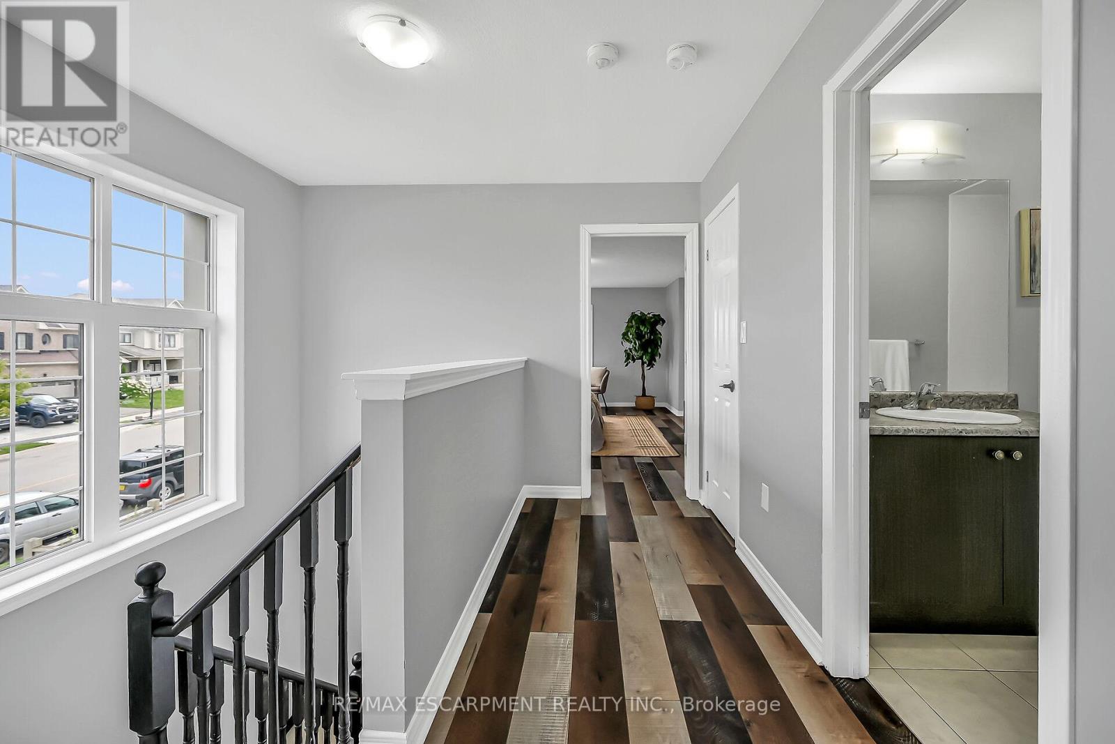 Photo 5 of 143 Thompson Road, Haldimand ON