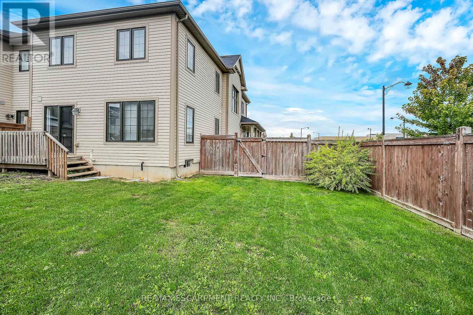 Photo 42 of 143 Thompson Road, Haldimand ON