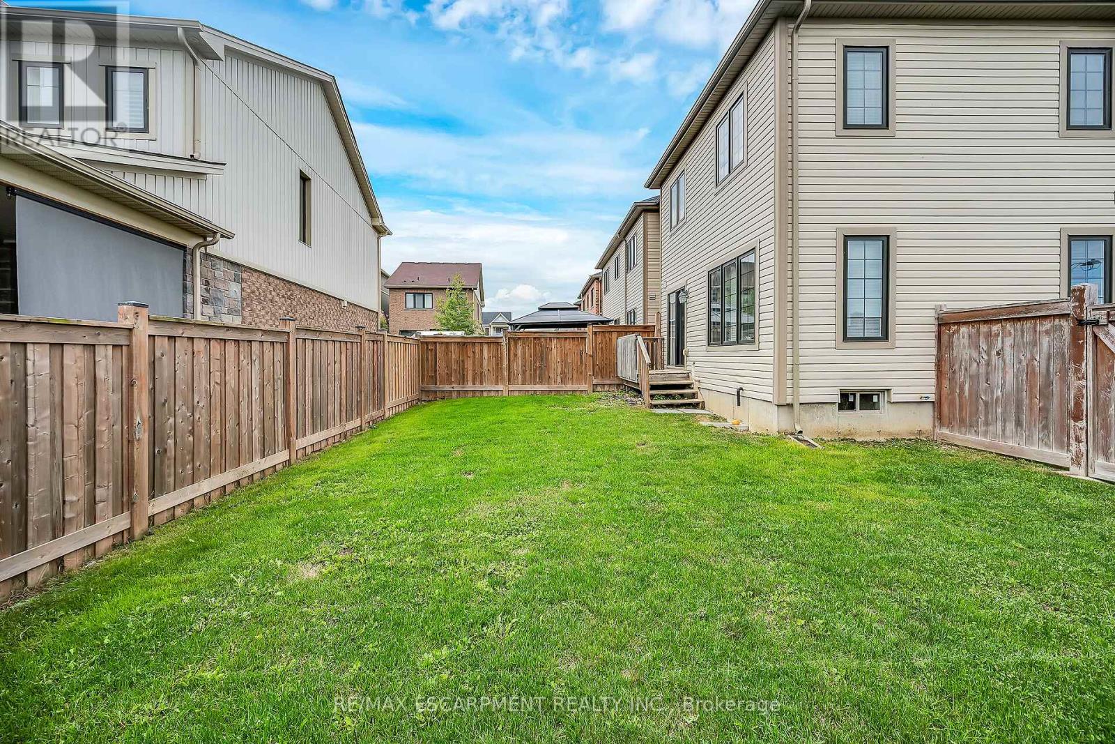 Photo 11 of 143 Thompson Road, Haldimand ON