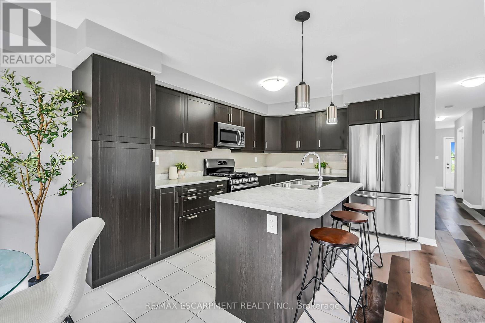Photo 18 of 143 Thompson Road, Haldimand ON