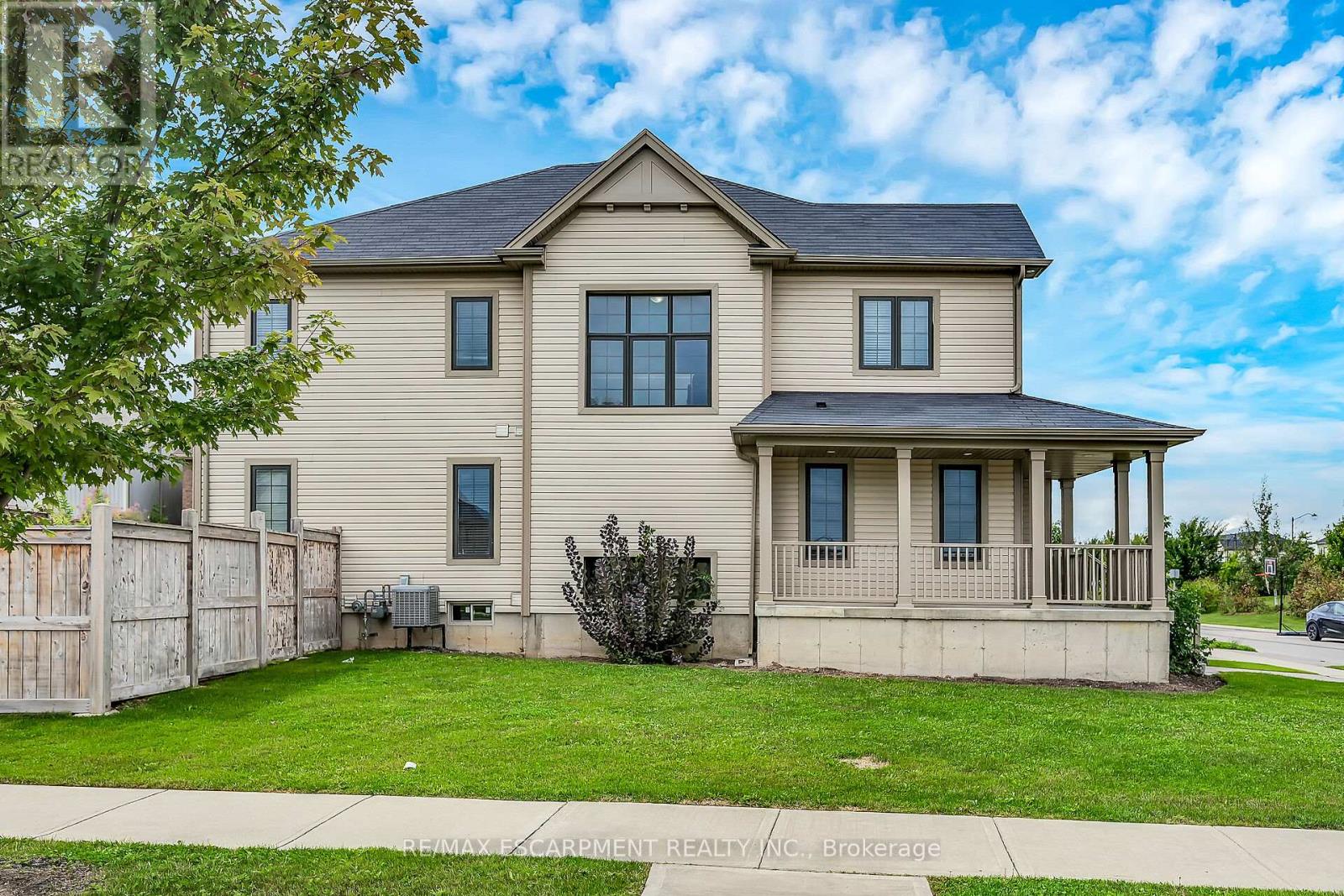 Photo 7 of 143 Thompson Road, Haldimand ON