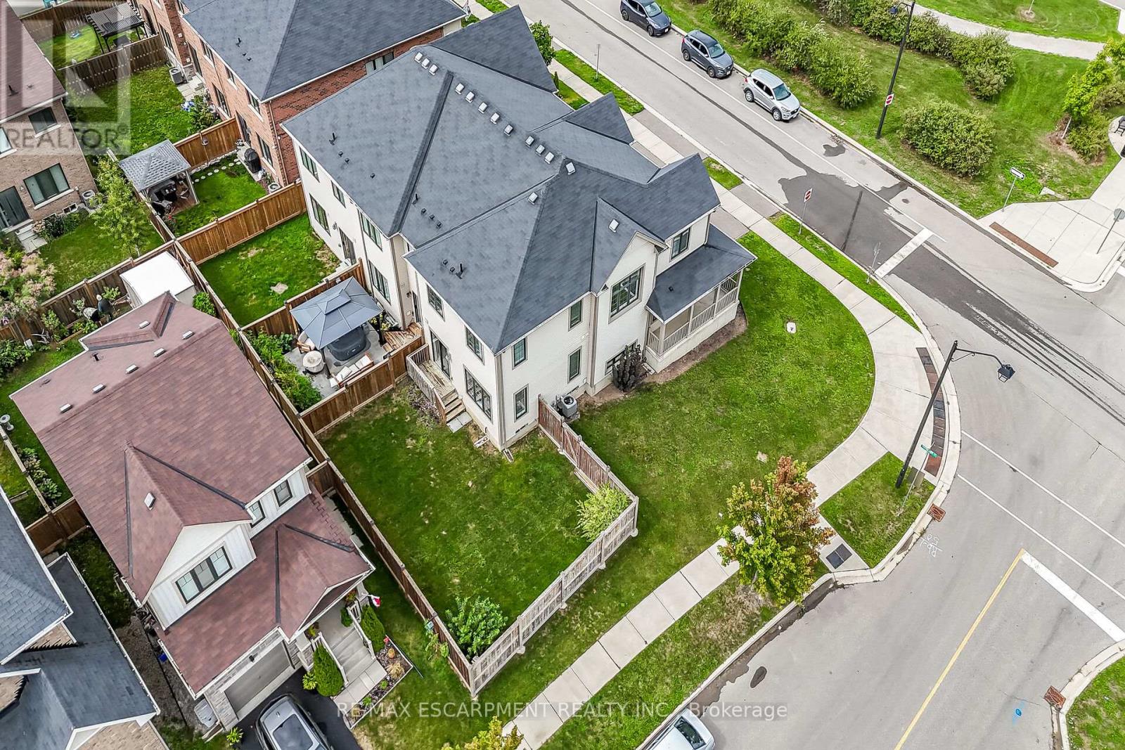 Photo 33 of 143 Thompson Road, Haldimand ON