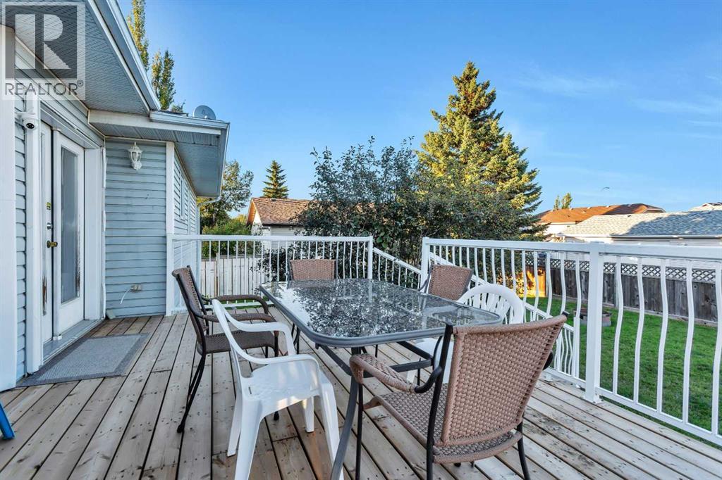 Photo 12 of 1 Willow Street, Sylvan Lake AB