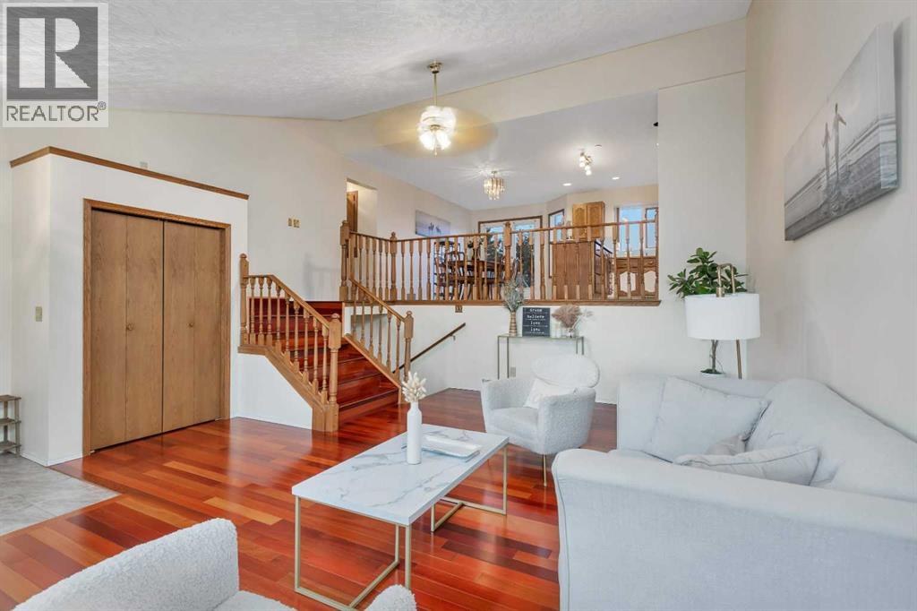 Photo 17 of 1 Willow Street, Sylvan Lake AB