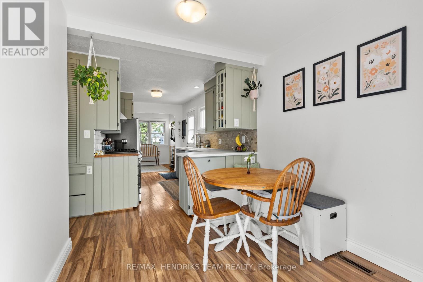 Photo 25 of 40 Alexandra Boulevard, St Catharines ON
