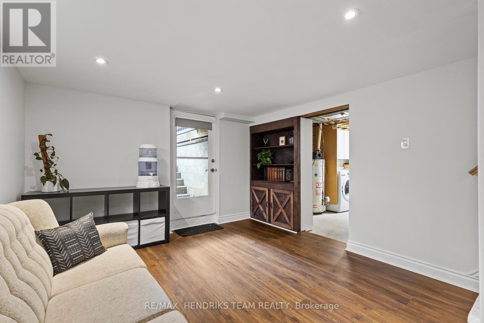 Photo 6 of 40 Alexandra Boulevard, St Catharines ON