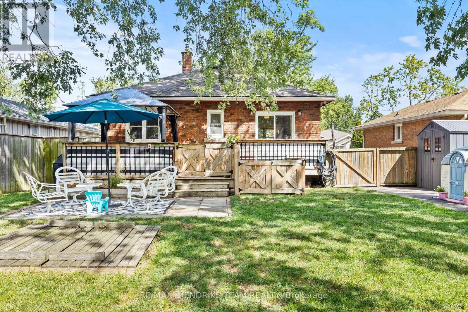 Photo 21 of 40 Alexandra Boulevard, St Catharines ON