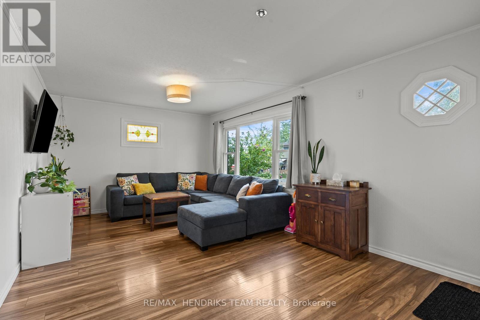 Photo 14 of 40 Alexandra Boulevard, St Catharines ON