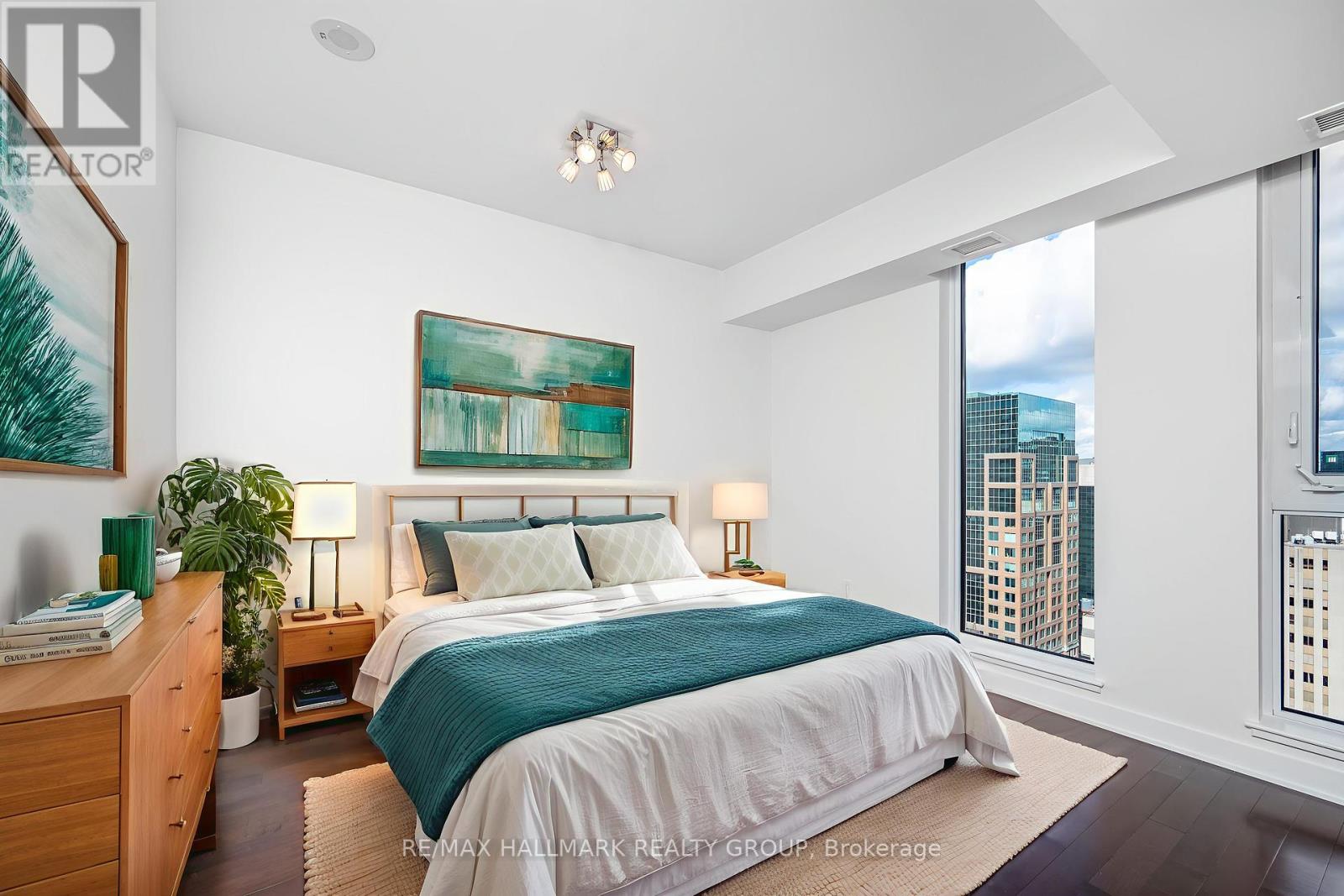Photo 1 of 1904 179 Metcalfe Street, Ottawa ON