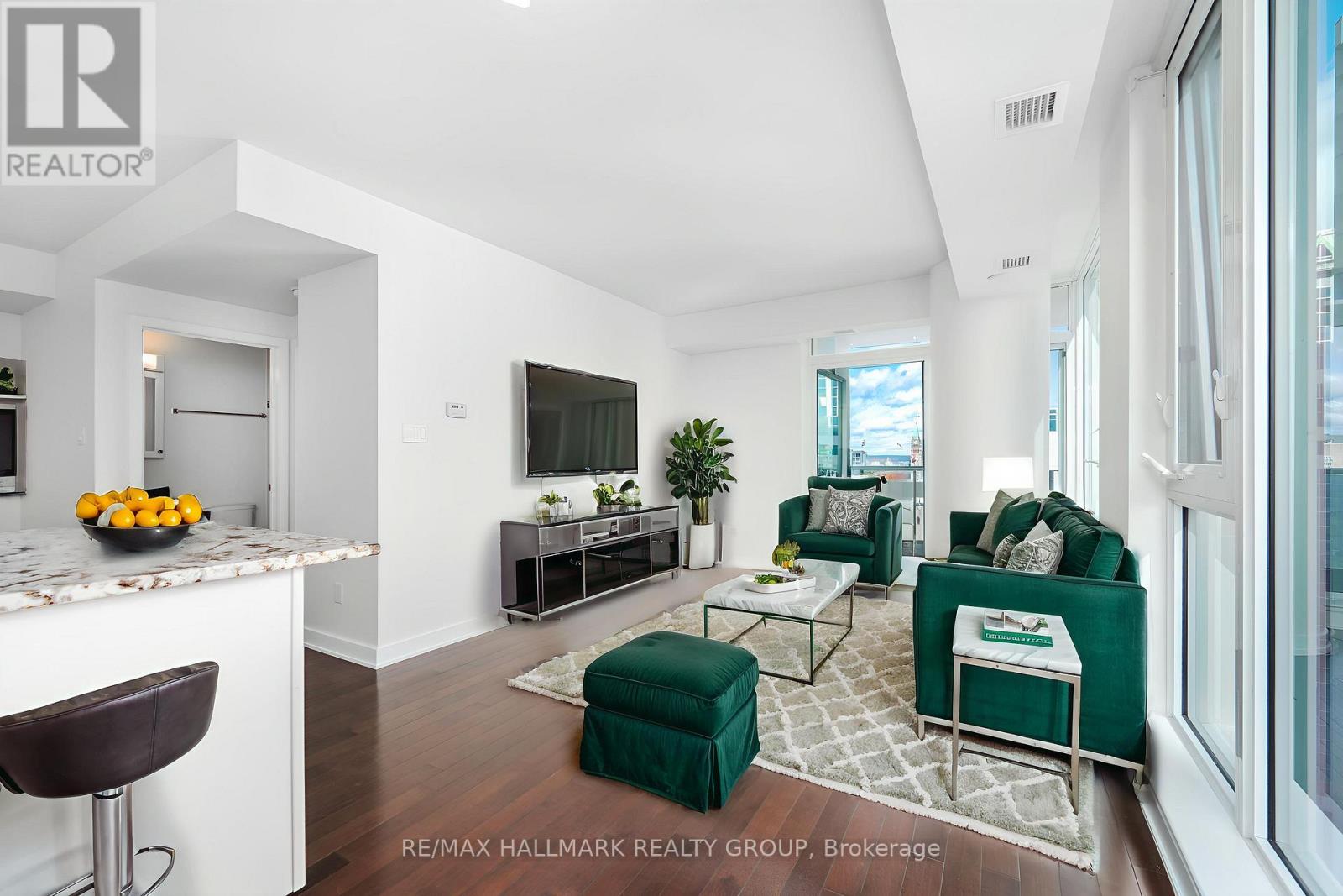 Photo 4 of 1904 179 Metcalfe Street, Ottawa ON