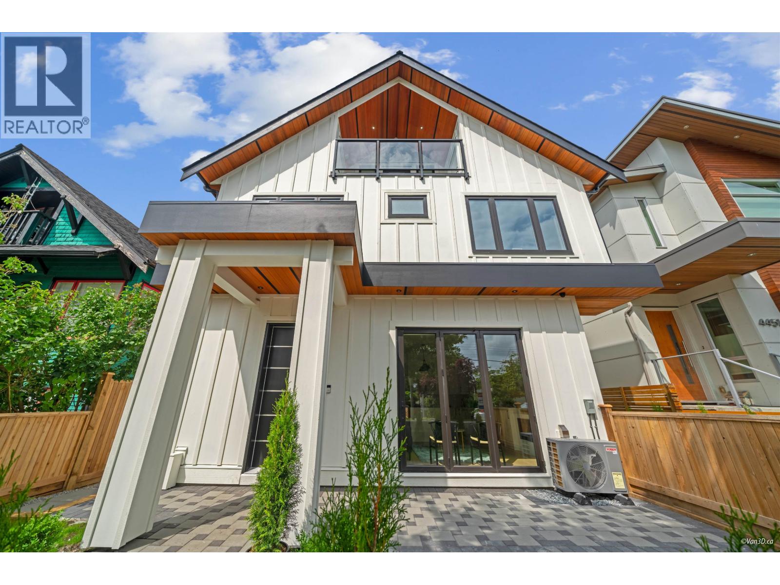 Photo 3 of 1 4463 Walden Street, Vancouver BC