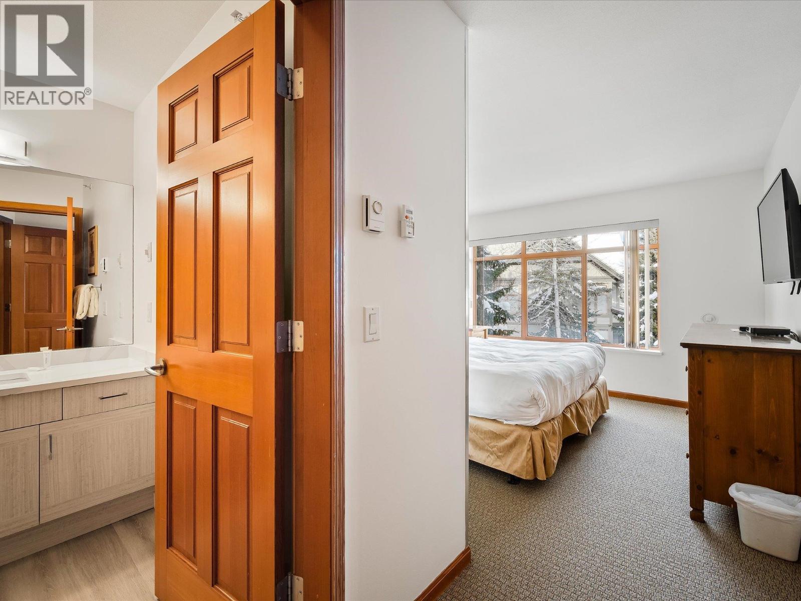 30 (50) 4355 NORTHLANDS BOULEVARD, Whistler