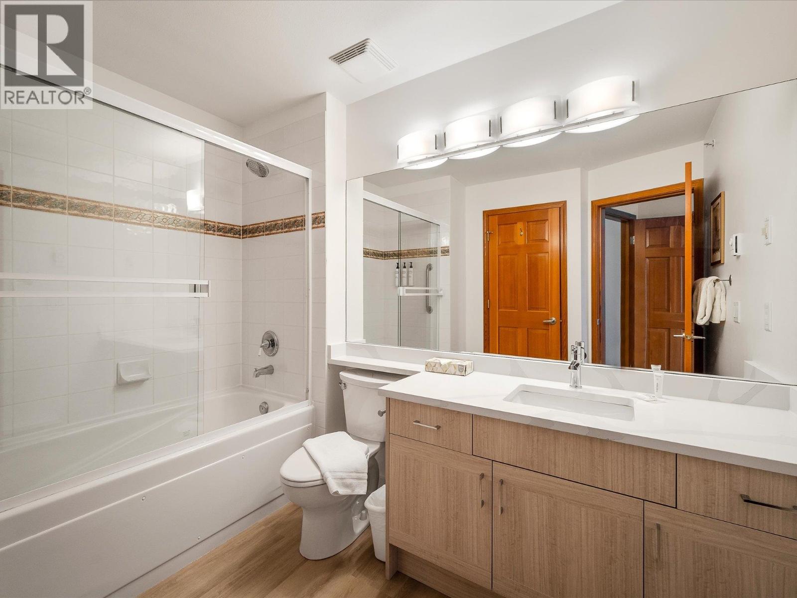 30 (50) 4355 NORTHLANDS BOULEVARD, Whistler
