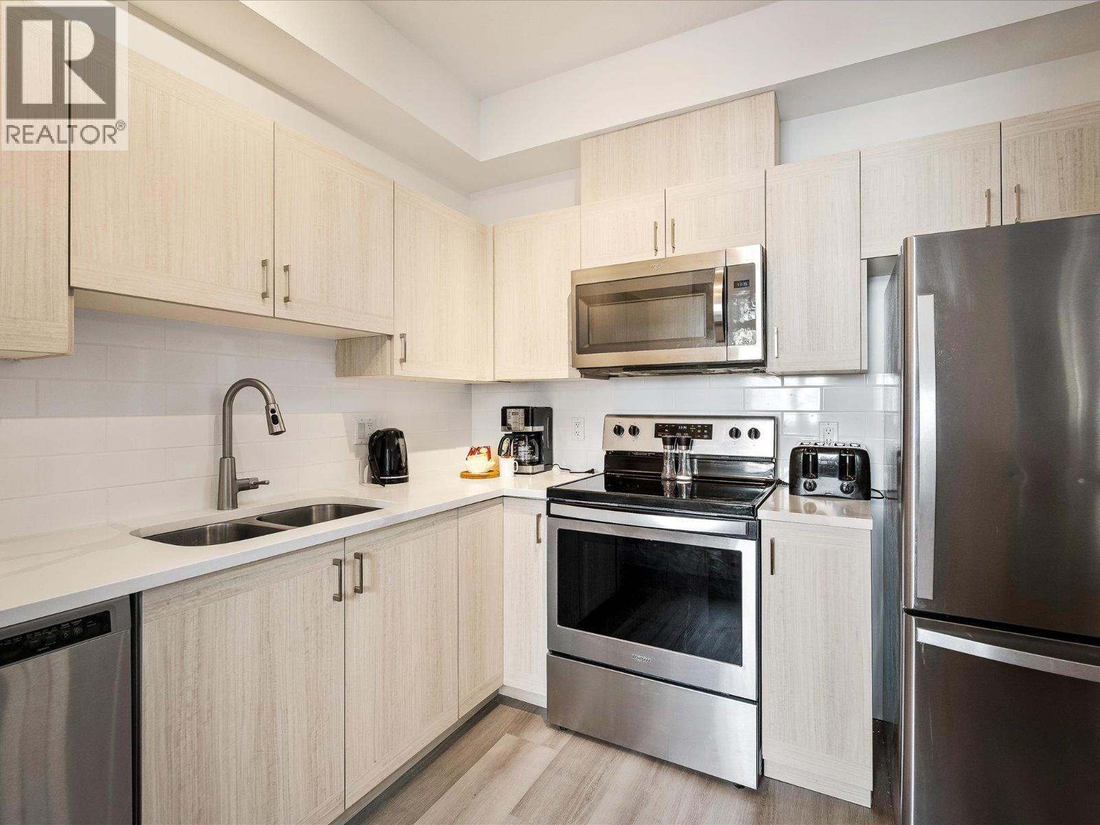30 (50) 4355 NORTHLANDS BOULEVARD, Whistler