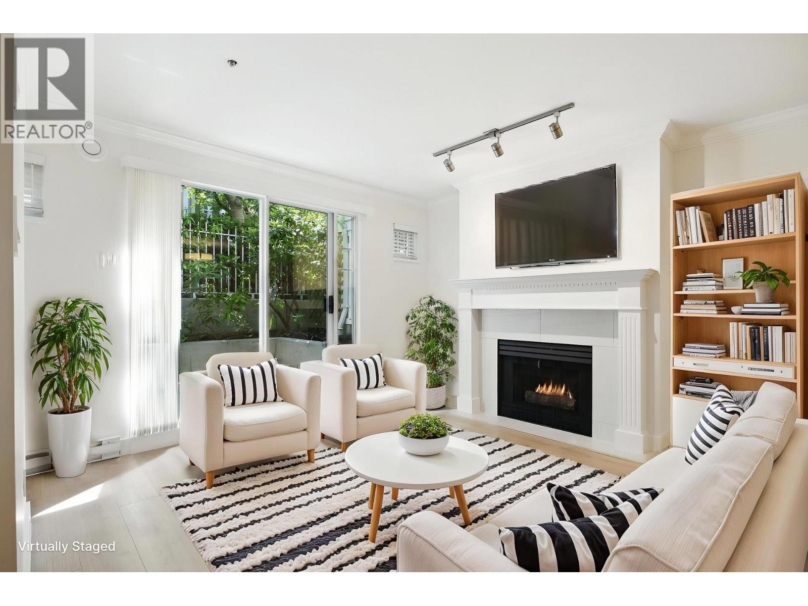 Photo 2 of 19 2885 E Kent Avenue North, Vancouver BC