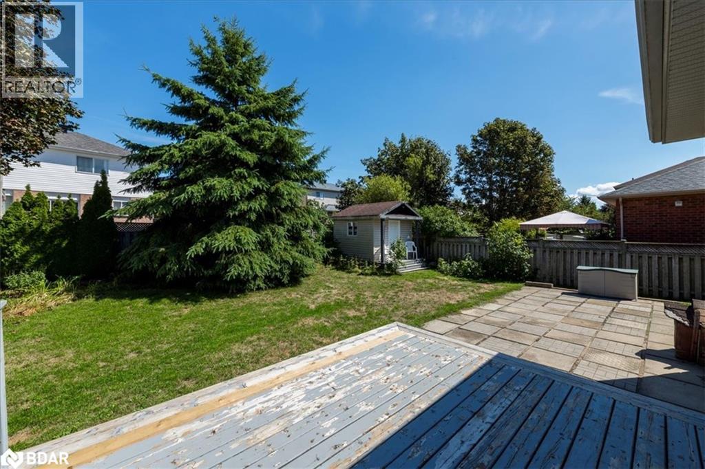 Photo 5 of 37 Marsellus Drive, Barrie ON