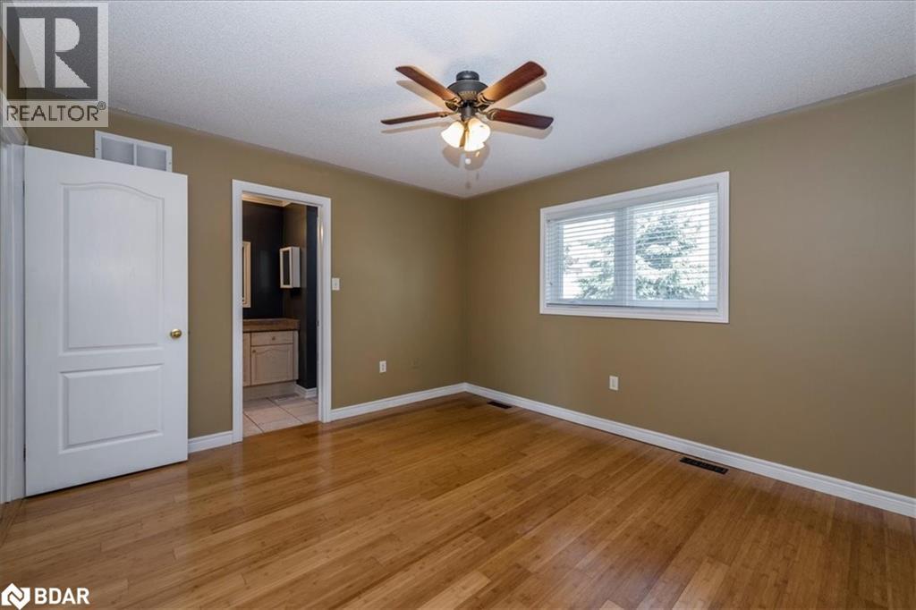Photo 19 of 37 Marsellus Drive, Barrie ON