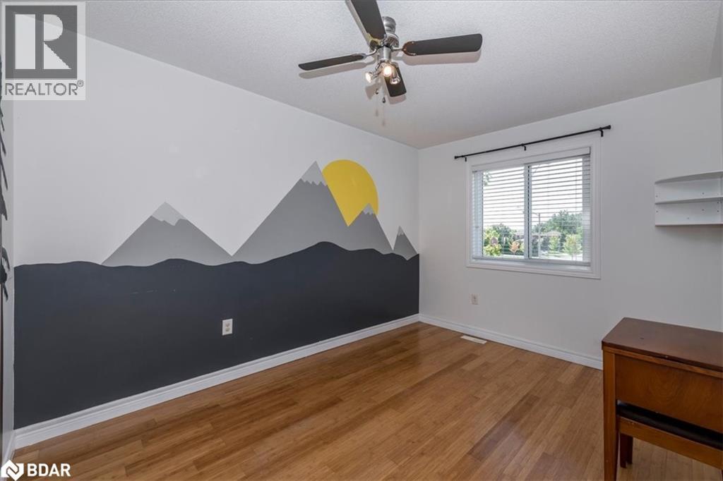 Photo 15 of 37 Marsellus Drive, Barrie ON