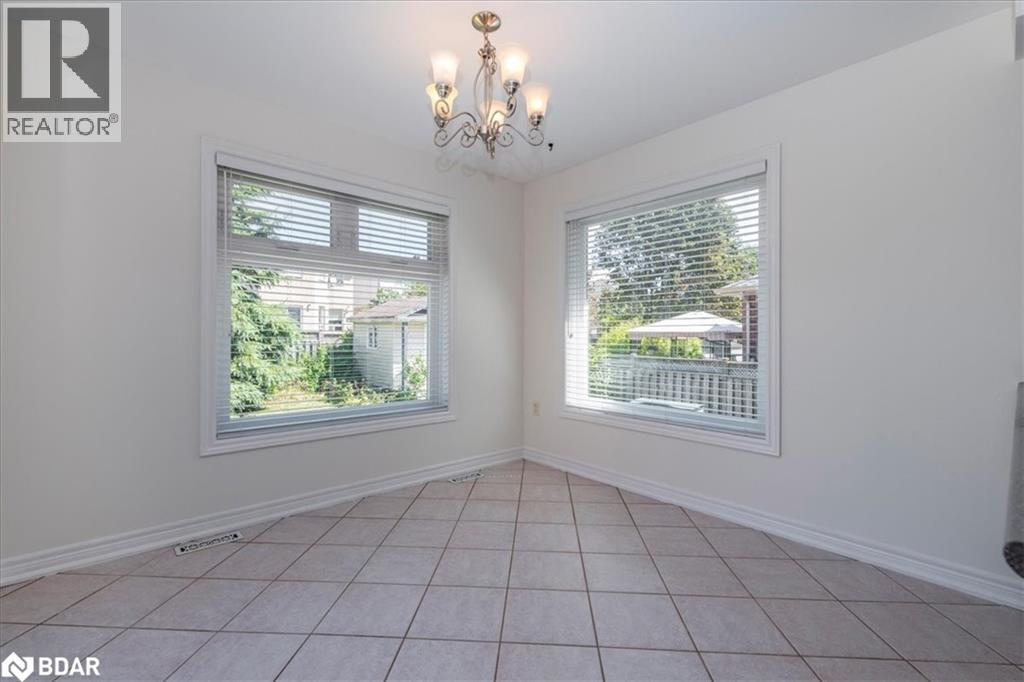 Photo 12 of 37 Marsellus Drive, Barrie ON