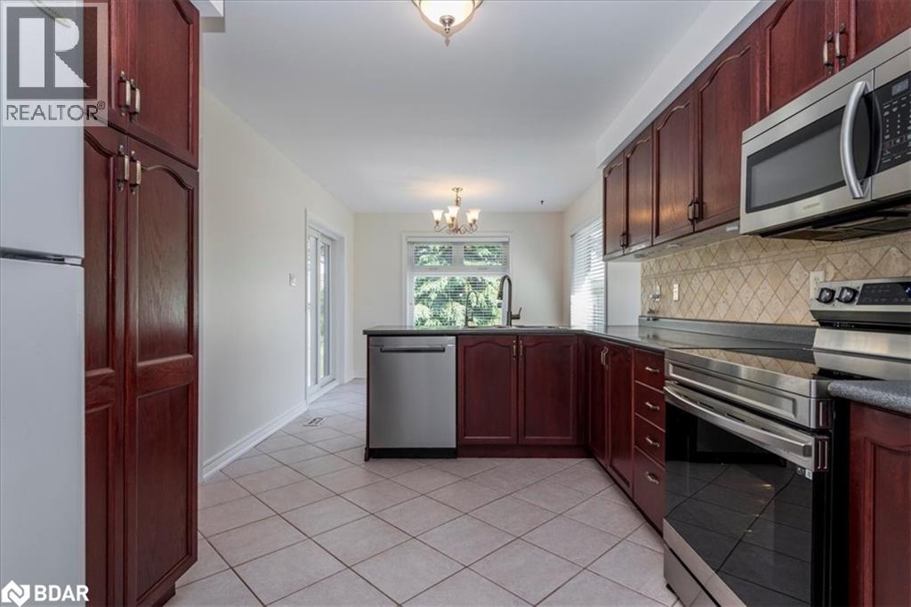 Photo 13 of 37 Marsellus Drive, Barrie ON