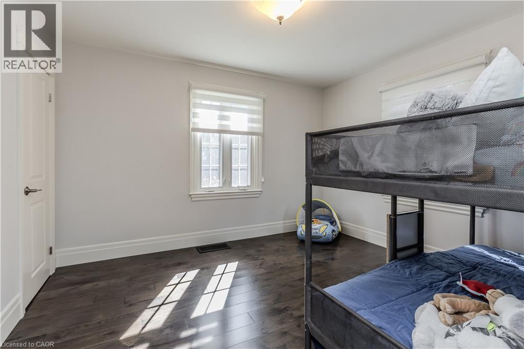 Photo 28 of 936 Harvey Place, Burlington ON