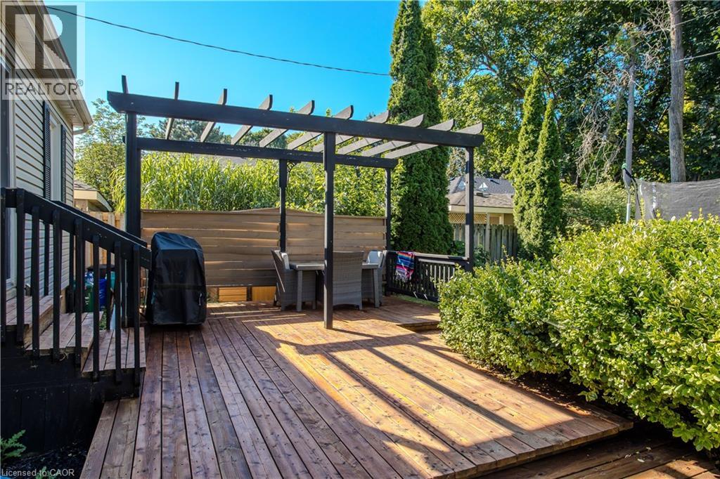 Photo 34 of 936 Harvey Place, Burlington ON