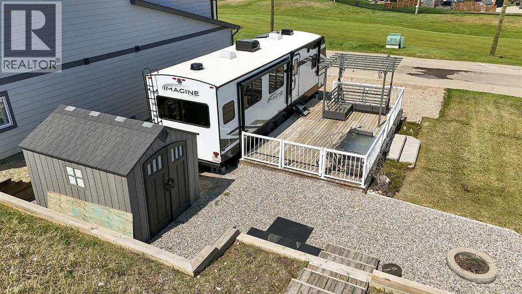 25054 South Pine Lake Road, Rural Red Deer County