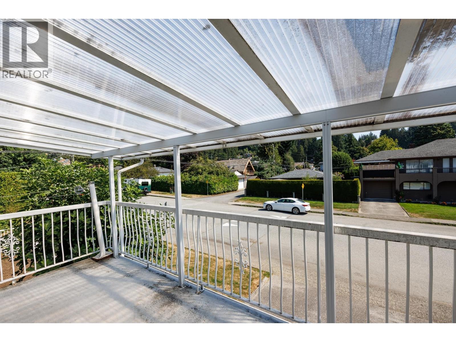 Photo 26 of 2025 St Andrews Avenue, North Vancouver BC