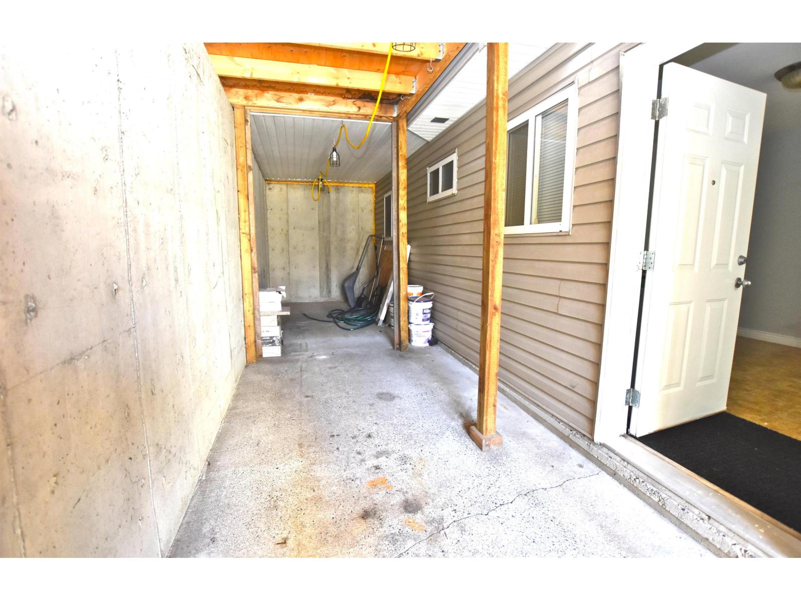 Photo 25 of 14858 74 Avenue, Surrey BC