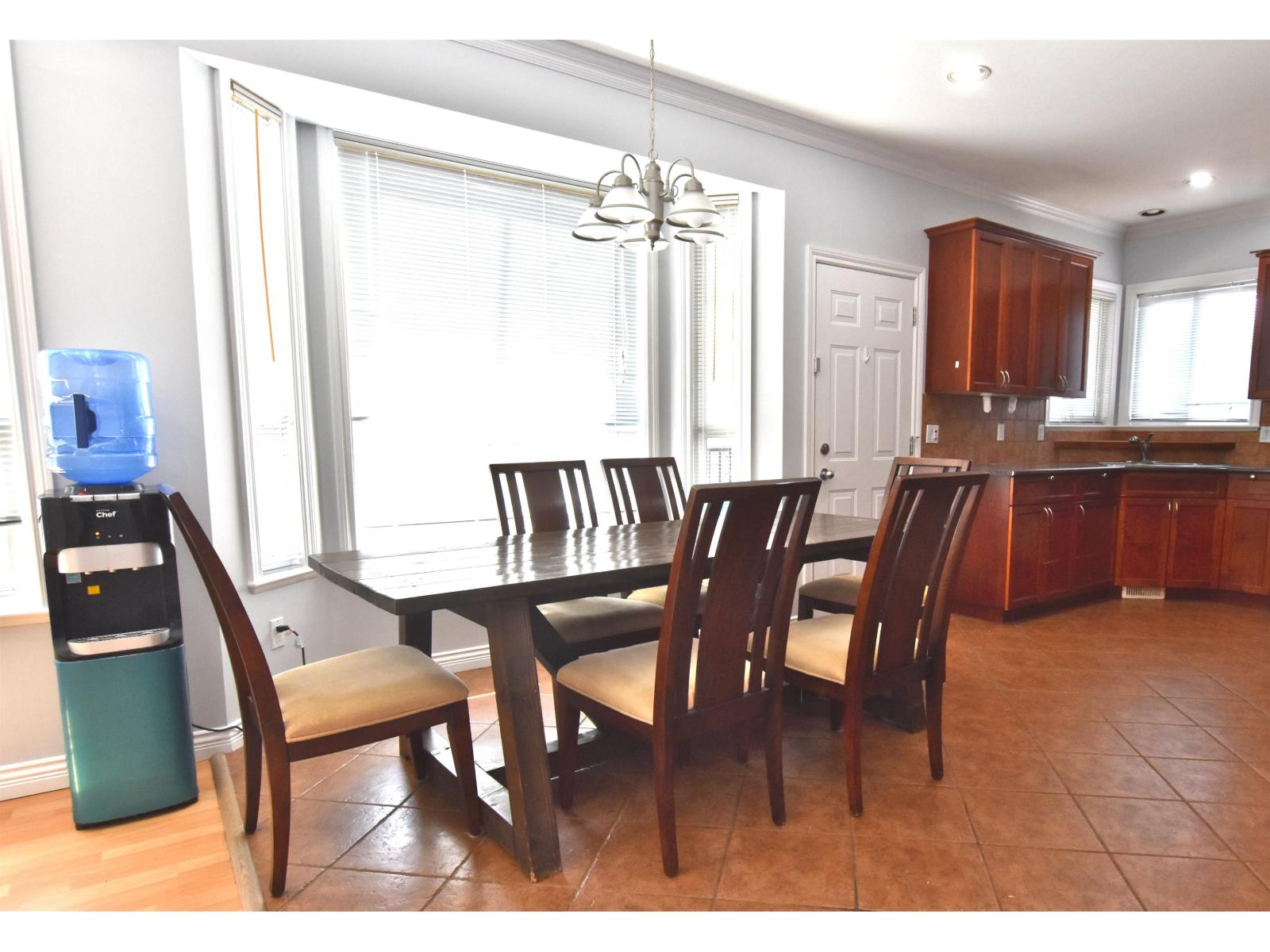 Photo 5 of 14858 74 Avenue, Surrey BC