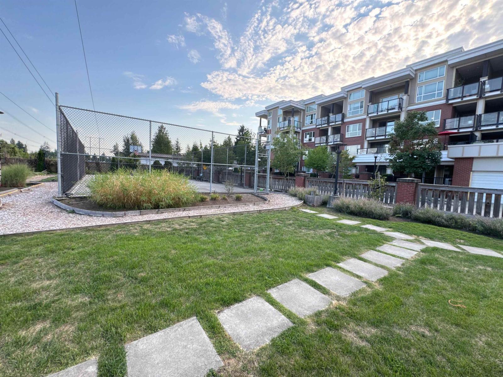 Photo 23 of 103 10688 140 Street, Surrey BC