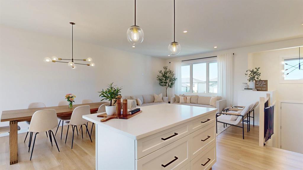 Photo 13 of 107 Parkside Crescent, Mitchell MB