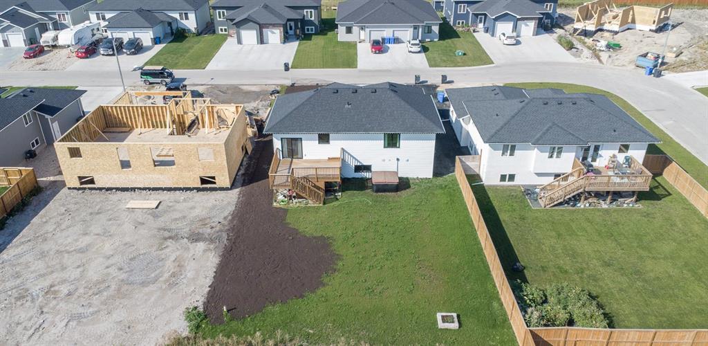 Photo 29 of 107 Parkside Crescent, Mitchell MB