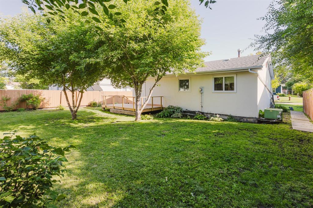 Photo 11 of 138 Hammond Road, Winnipeg MB