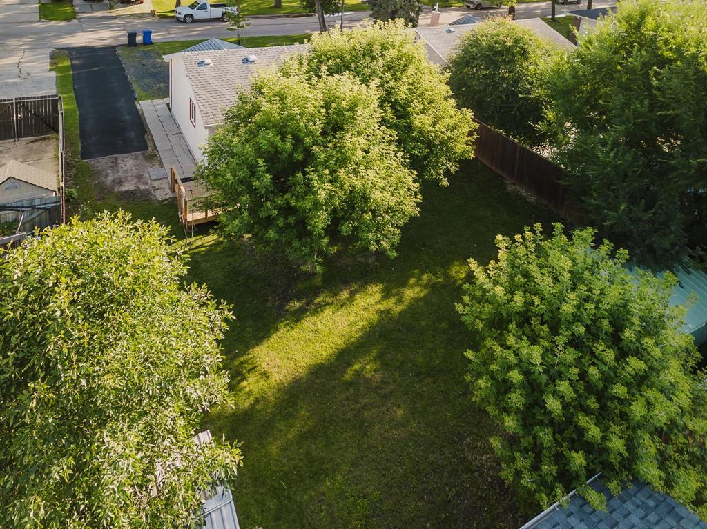 Photo 3 of 138 Hammond Road, Winnipeg MB