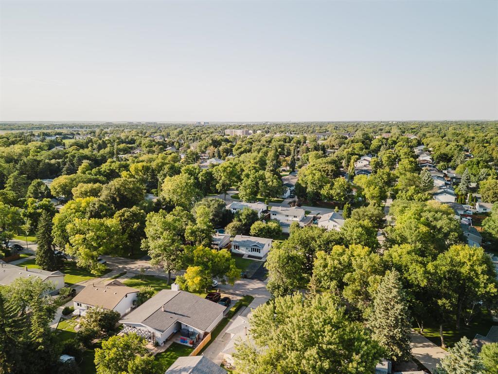 Photo 13 of 138 Hammond Road, Winnipeg MB
