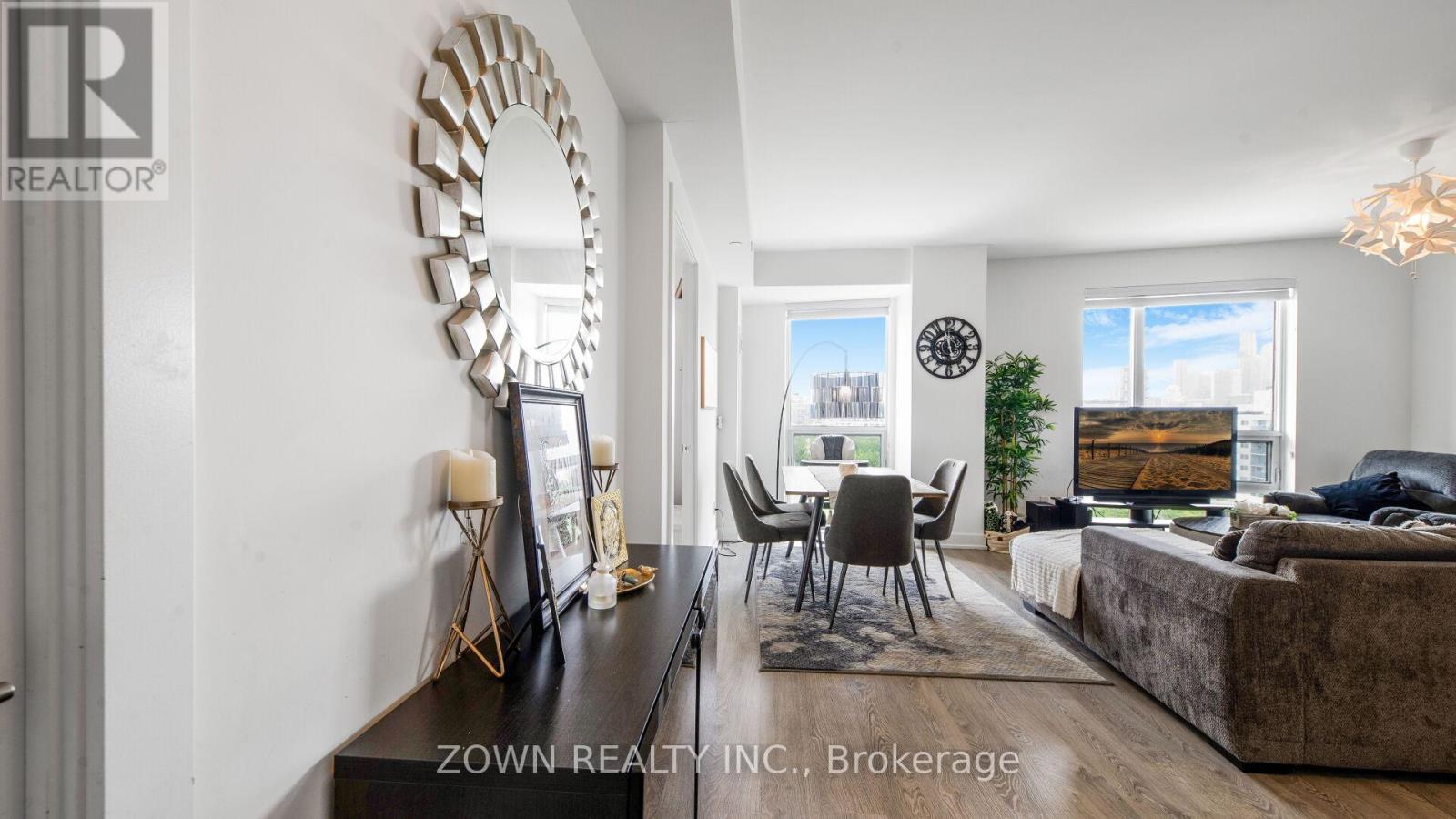 Photo 12 of 1006 80 Vanauley Street, Toronto ON