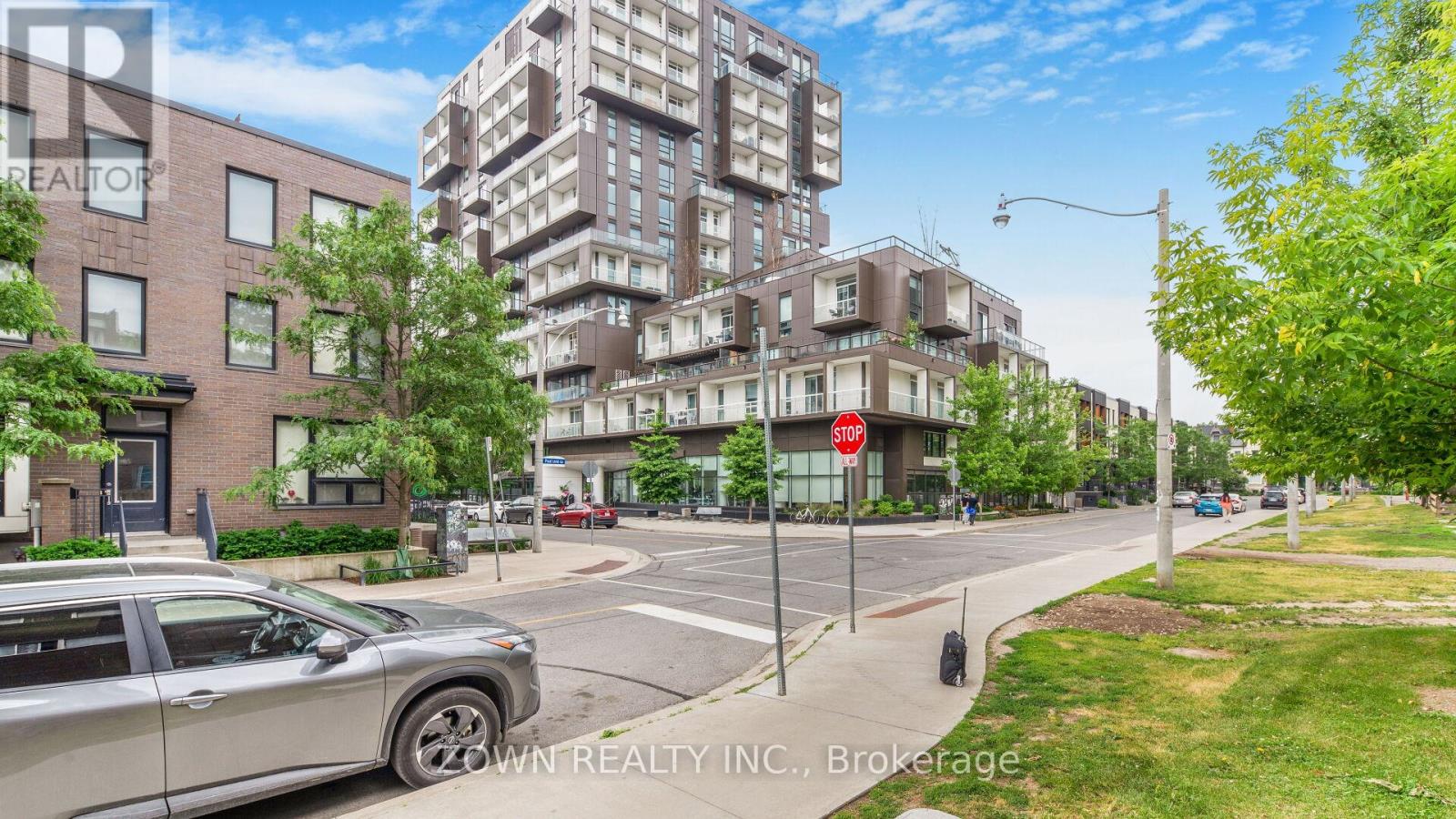 Photo 40 of 1006 80 Vanauley Street, Toronto ON