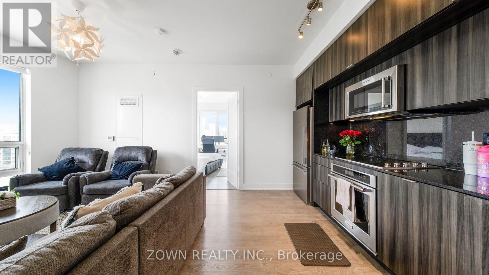 Photo 17 of 1006 80 Vanauley Street, Toronto ON