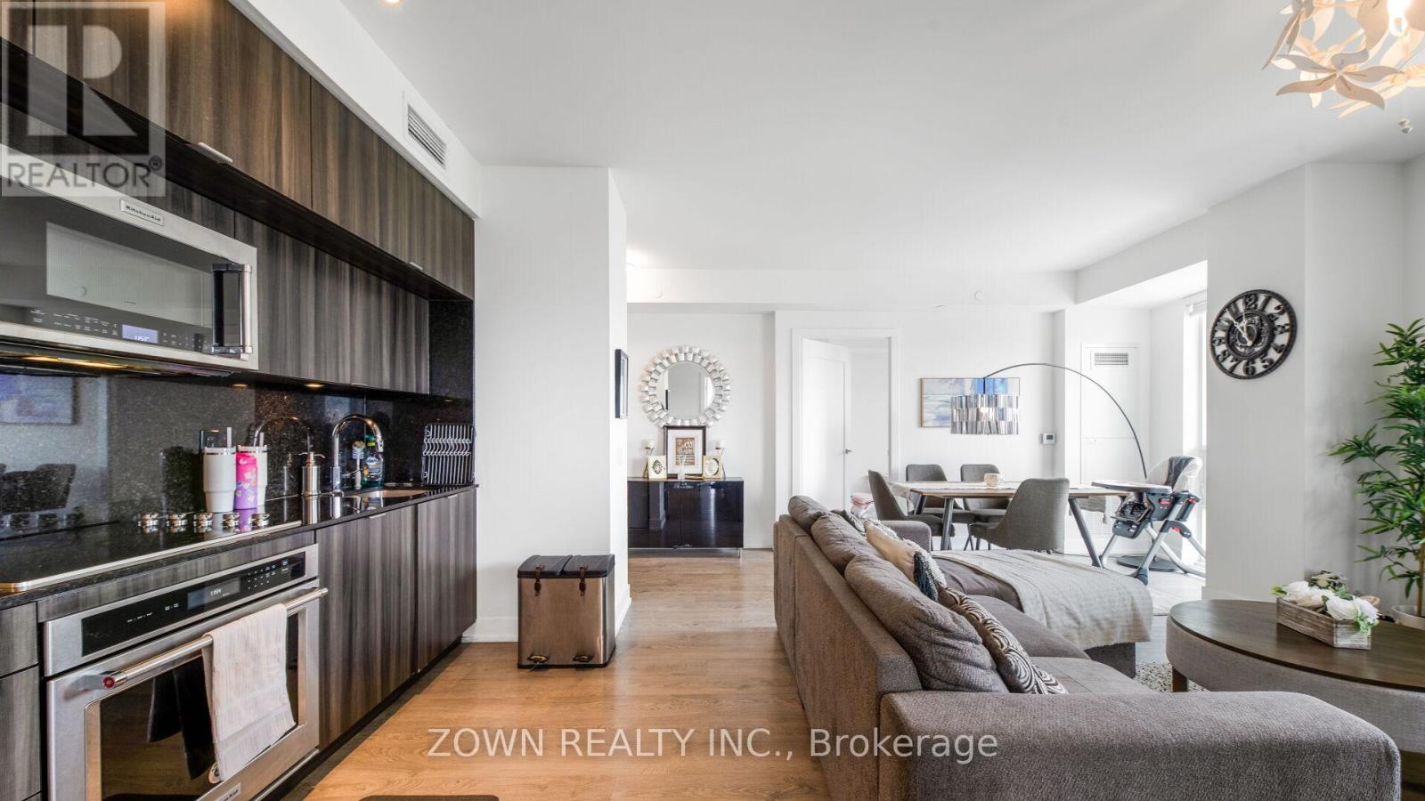 Photo 38 of 1006 80 Vanauley Street, Toronto ON