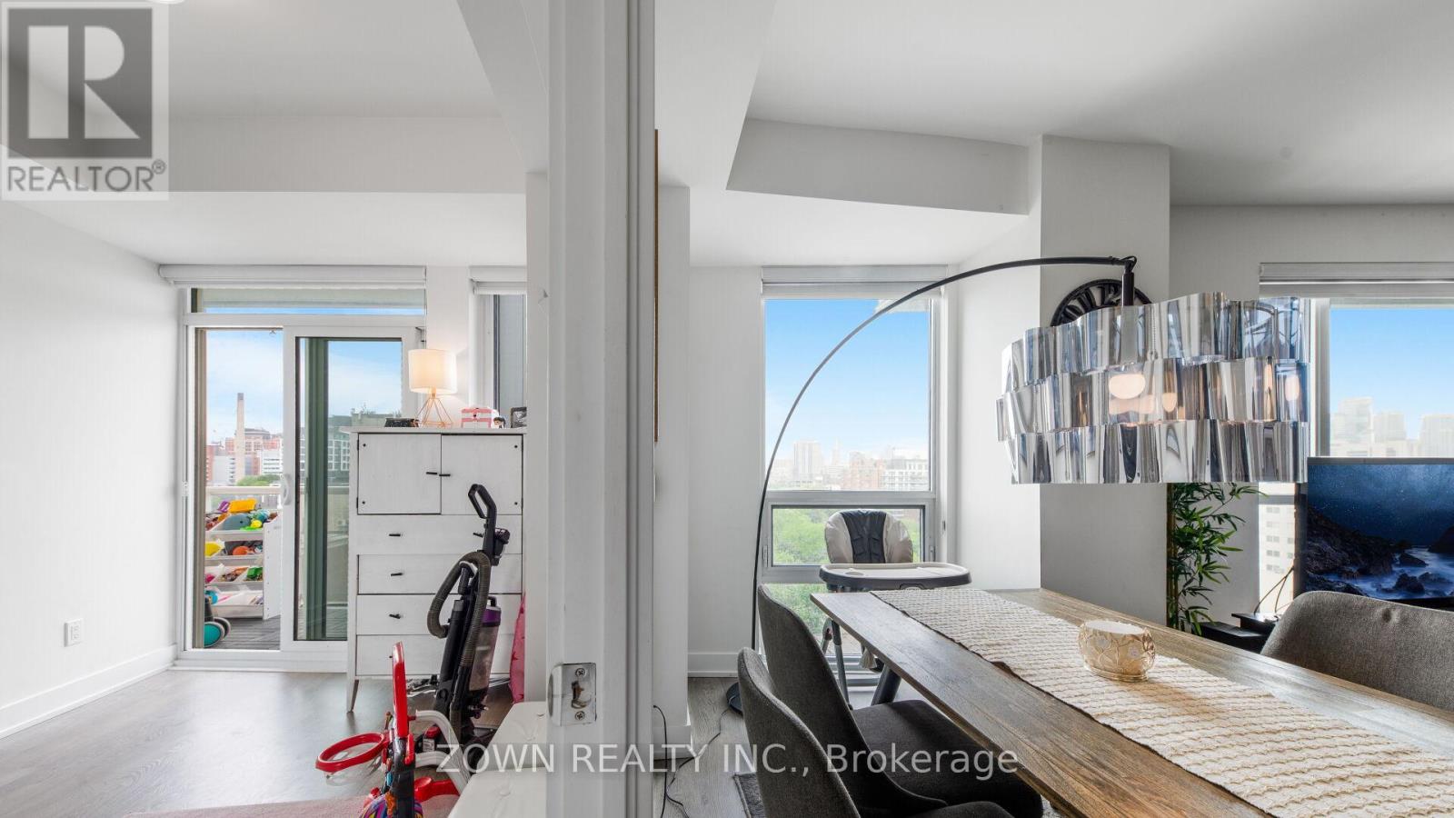 Photo 23 of 1006 80 Vanauley Street, Toronto ON