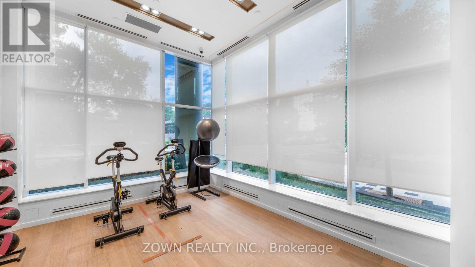 Photo 6 of 1006 80 Vanauley Street, Toronto ON