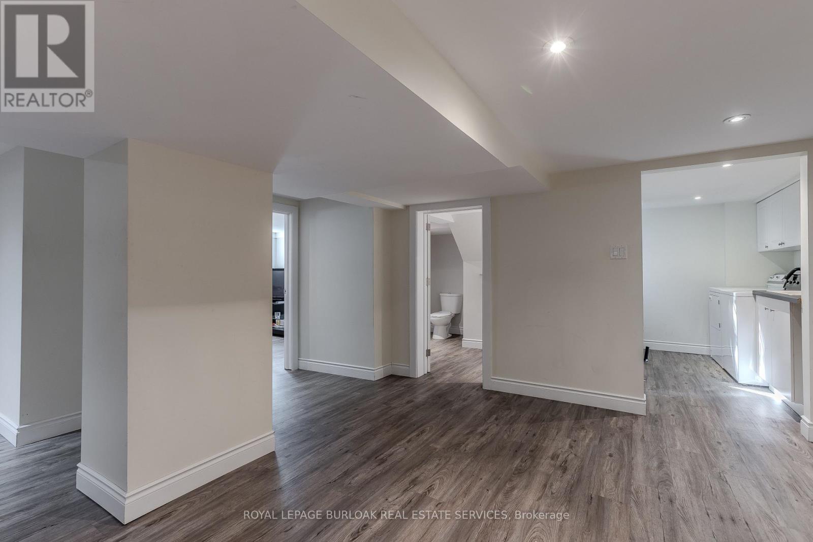 Photo 23 of 936 Harvey Place, Burlington ON