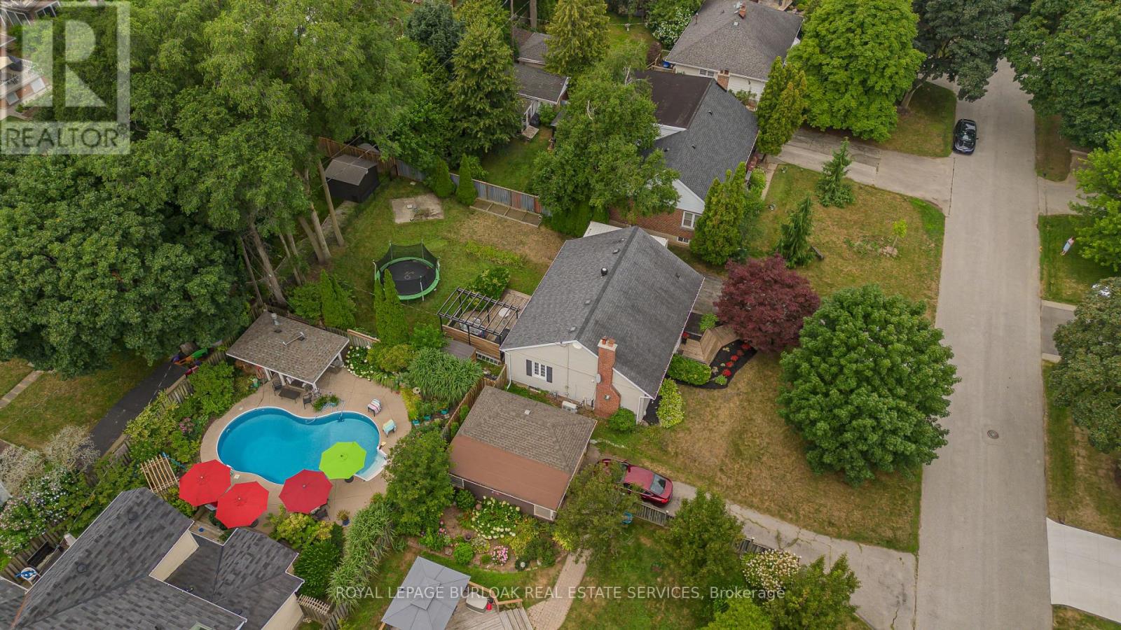 Photo 47 of 936 Harvey Place, Burlington ON