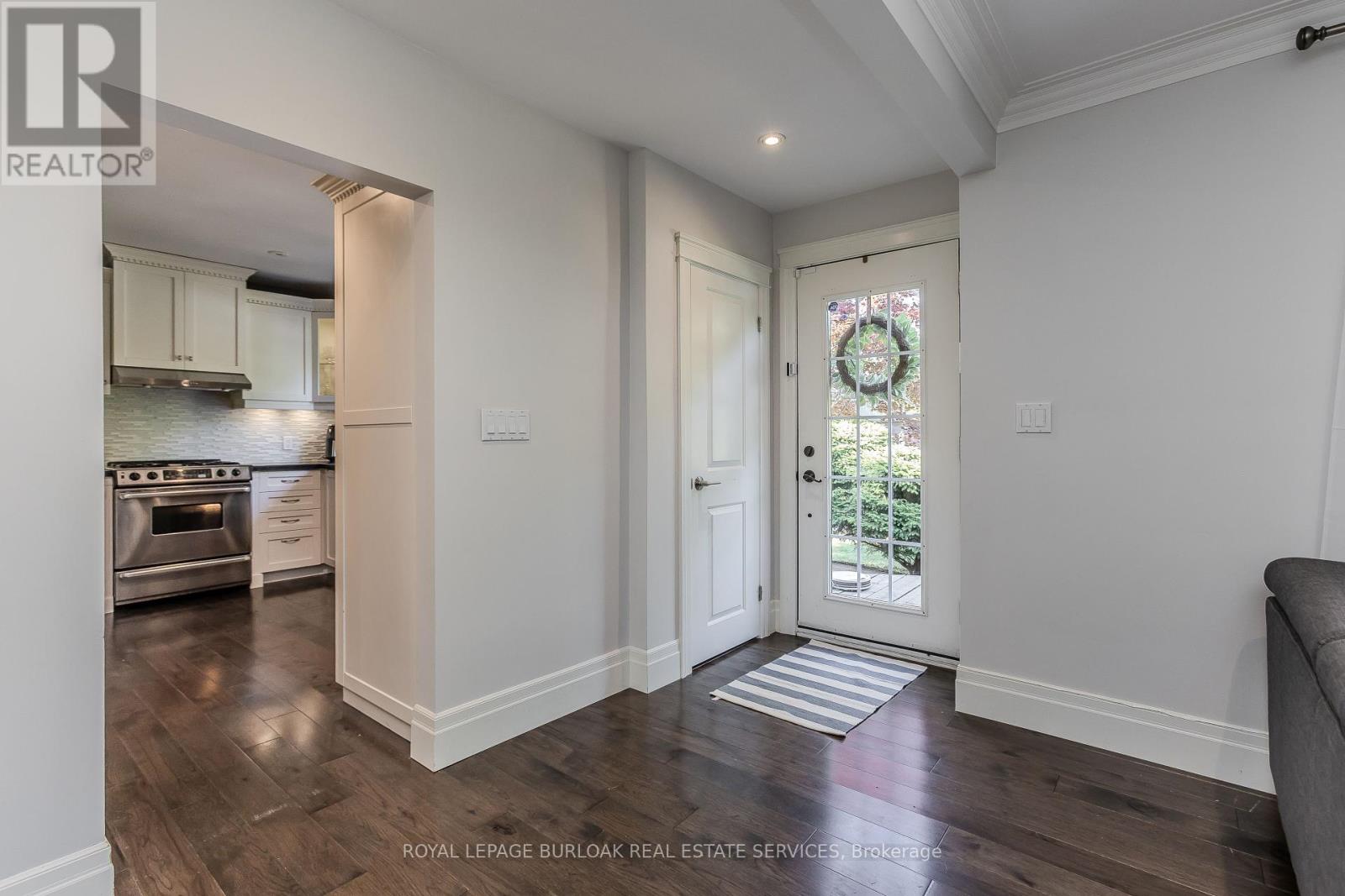 Photo 36 of 936 Harvey Place, Burlington ON
