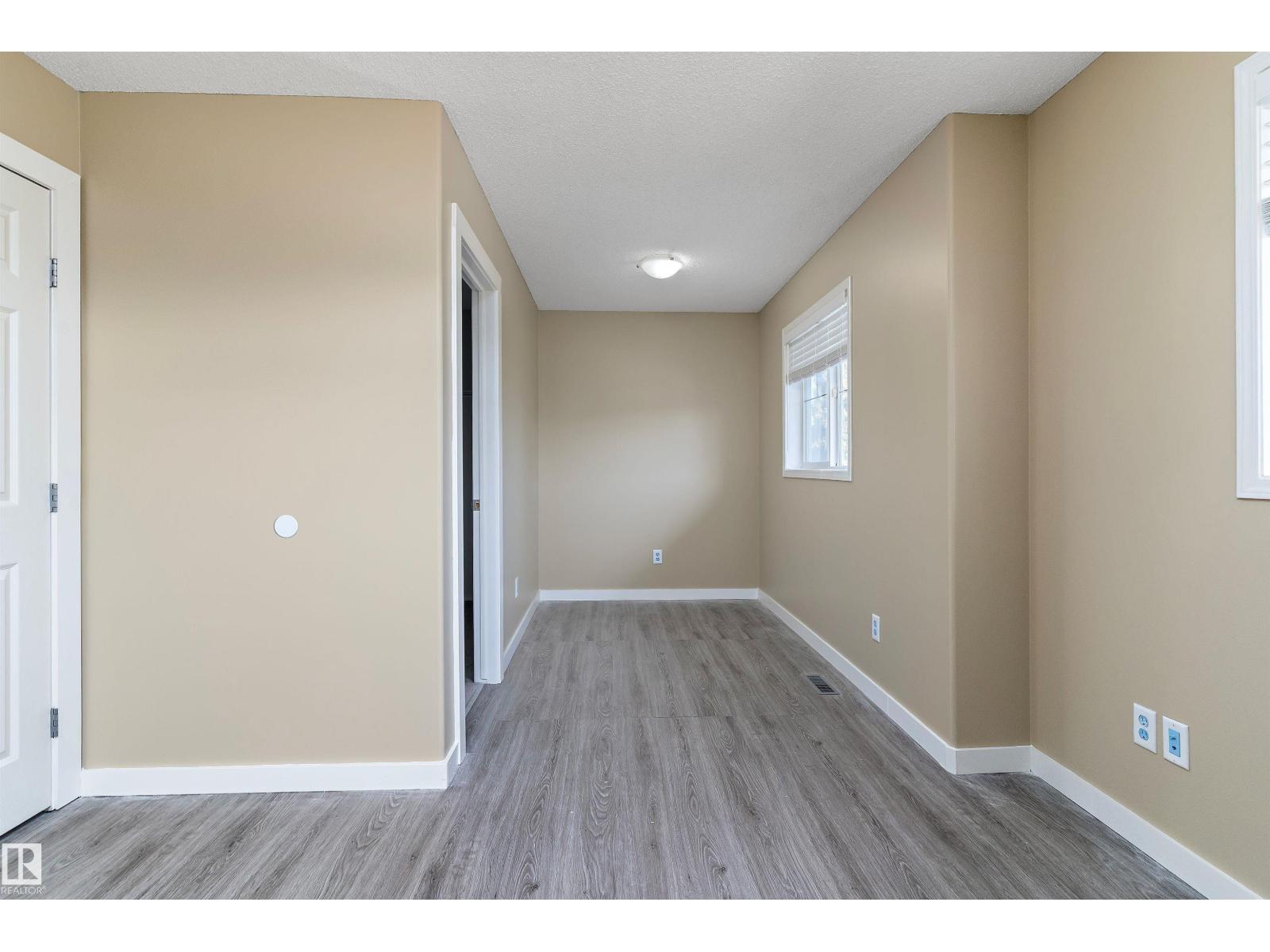 Photo 31 of 628 88 St Sw, Edmonton AB