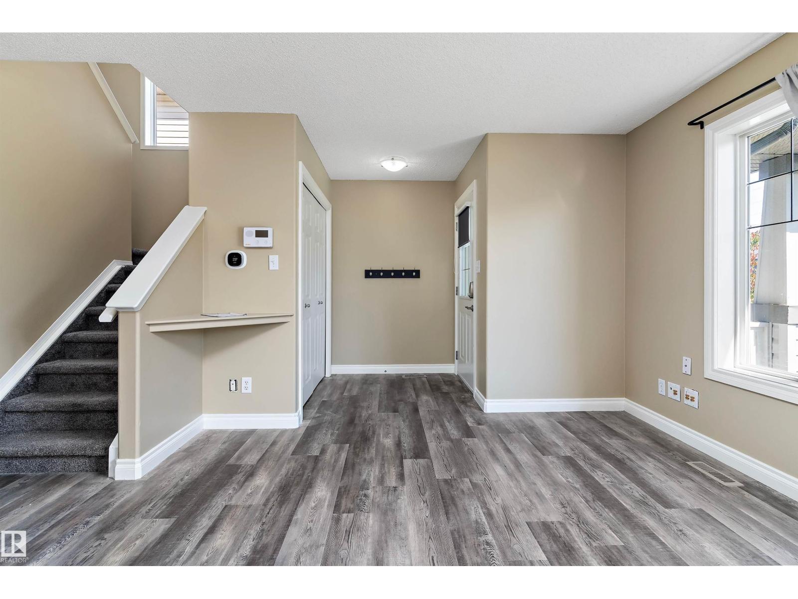 Photo 22 of 628 88 St Sw, Edmonton AB