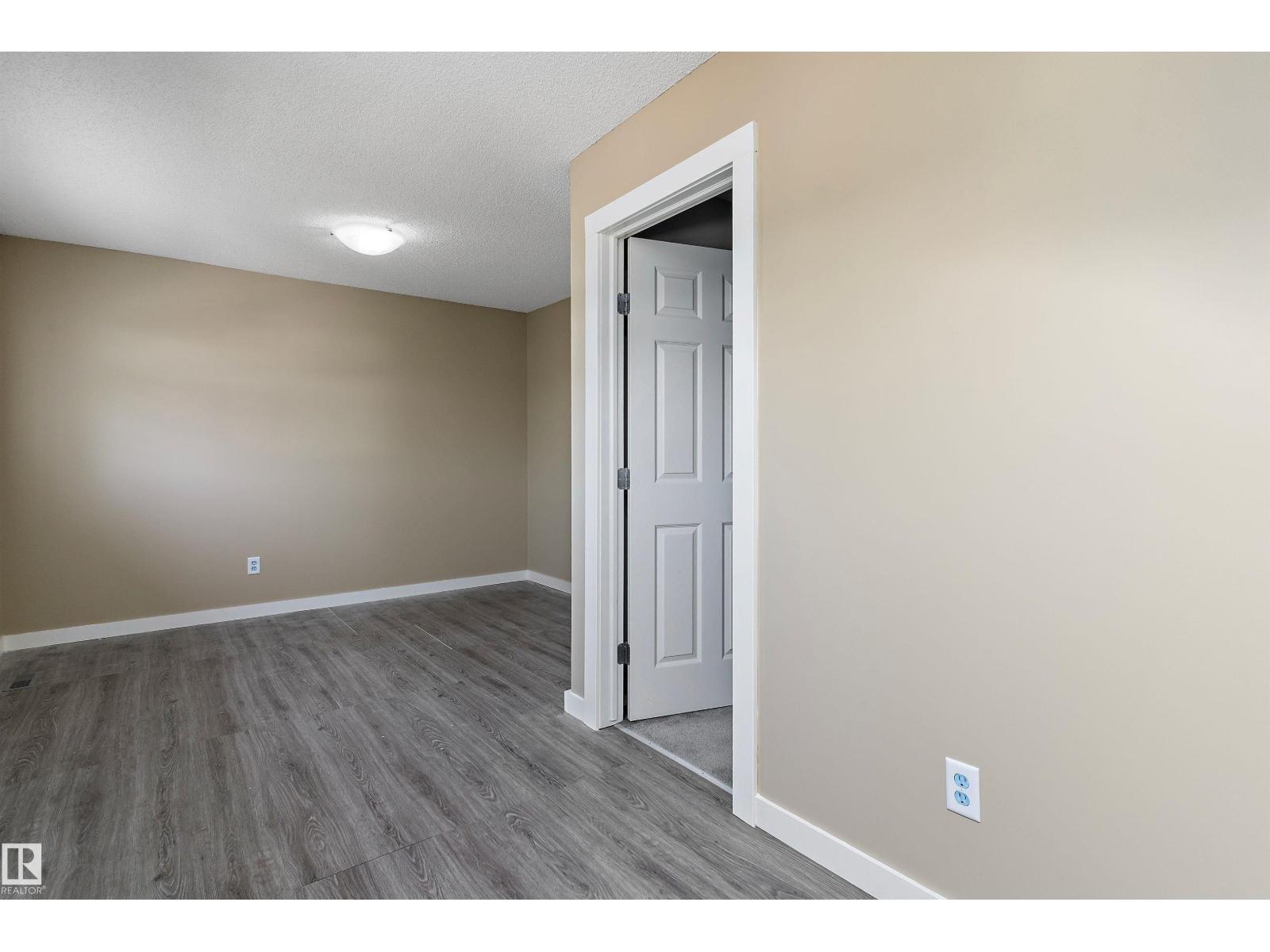 Photo 6 of 628 88 St Sw, Edmonton AB