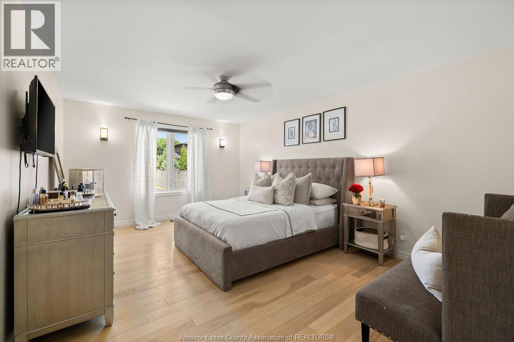 Photo 22 of 622 George Kennedy, Lakeshore ON
