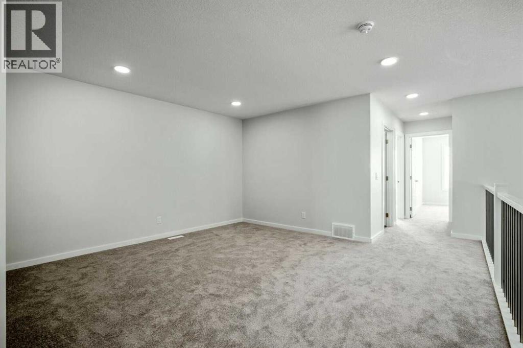 Photo 17 of 18 Heartwood Villas Se, Calgary AB